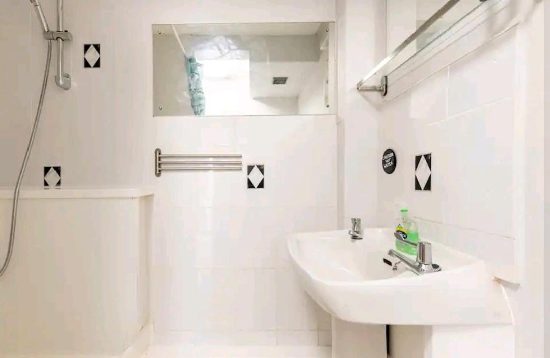 The Hideaway, Family Apartment Close To The Beach. بيغْنْتون المظهر الخارجي الصورة